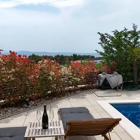 Luxury 33 Apartment *