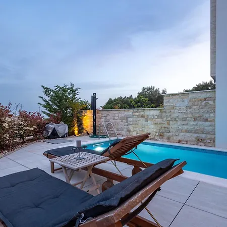 Appartement Luxury 33 *