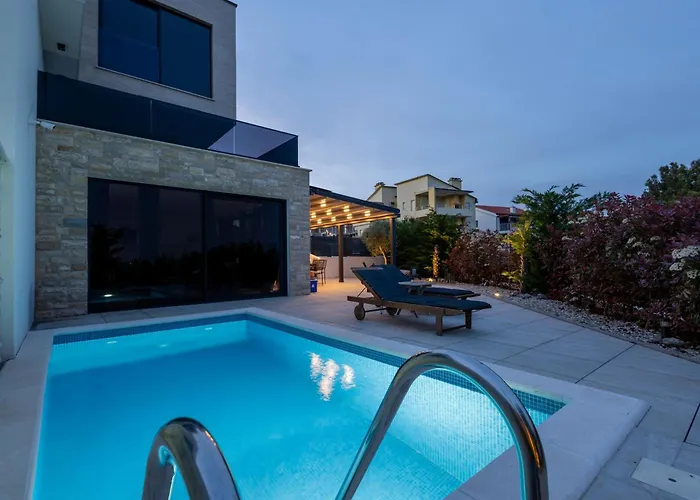 Luxury 33 Krk Town