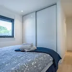 Διαμέρισμα Luxury 33 *