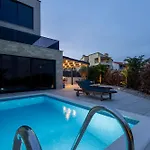 Luxury 33 Krk Town