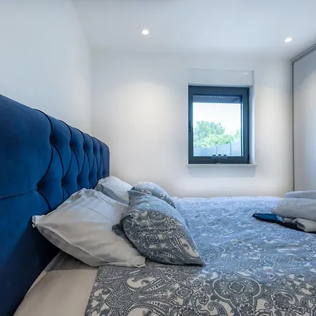 Luxury 33 Apartment Krk Town