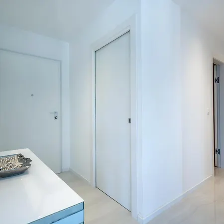 Luxury 33 Apartment *