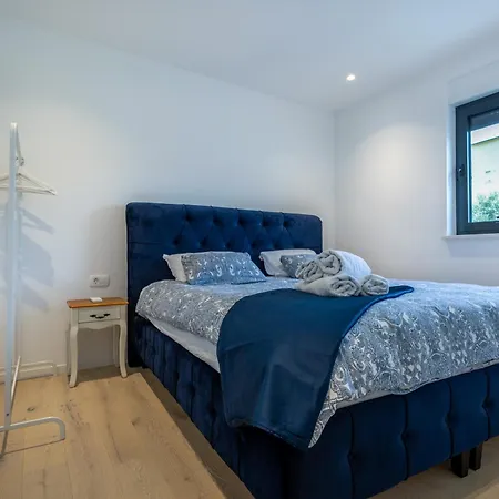 Apartment Luxury 33 Krk Town